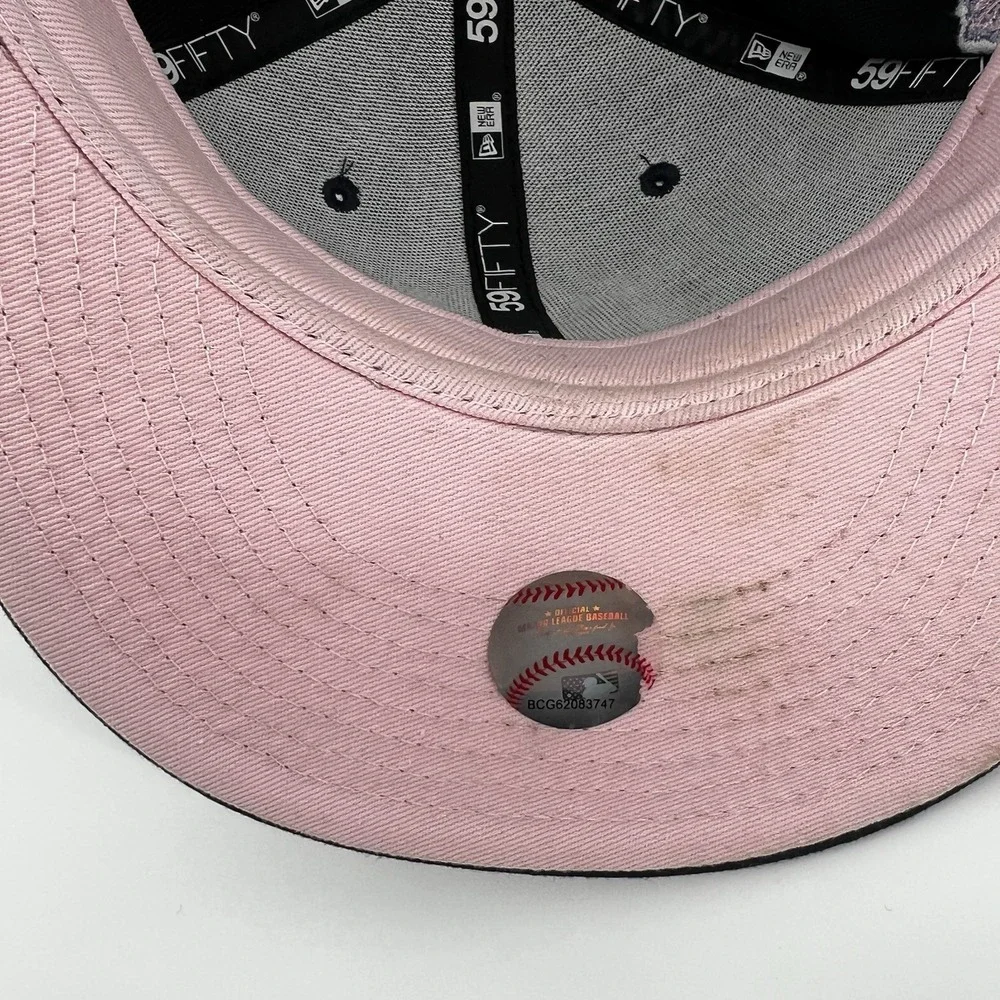 New Era 59FIFTY New York Yankees Fitted Hat 7 1/2 Pink UV World Series Patch MLB